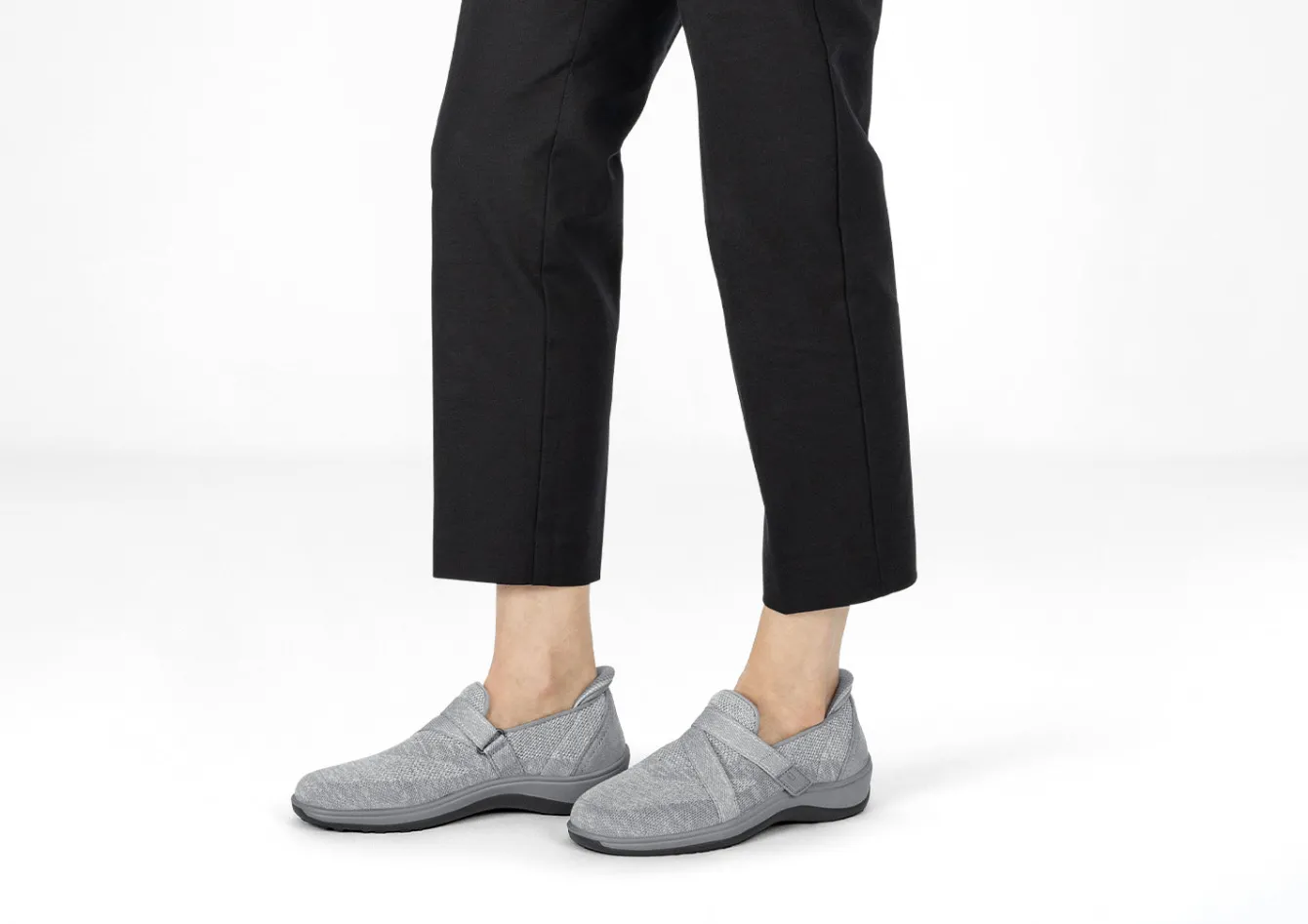 OrthoFeet Casual Shoes|Hands-Free Shoes<Amalya - Gray