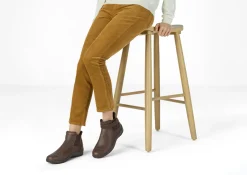 OrthoFeet Boots|Hands-Free Shoes<Blaire Hands-Free - Chocolate
