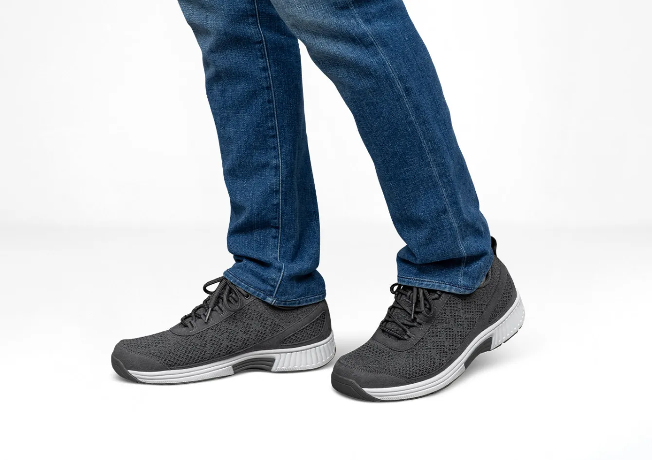 OrthoFeet Sneakers<Lava - Dark Gray